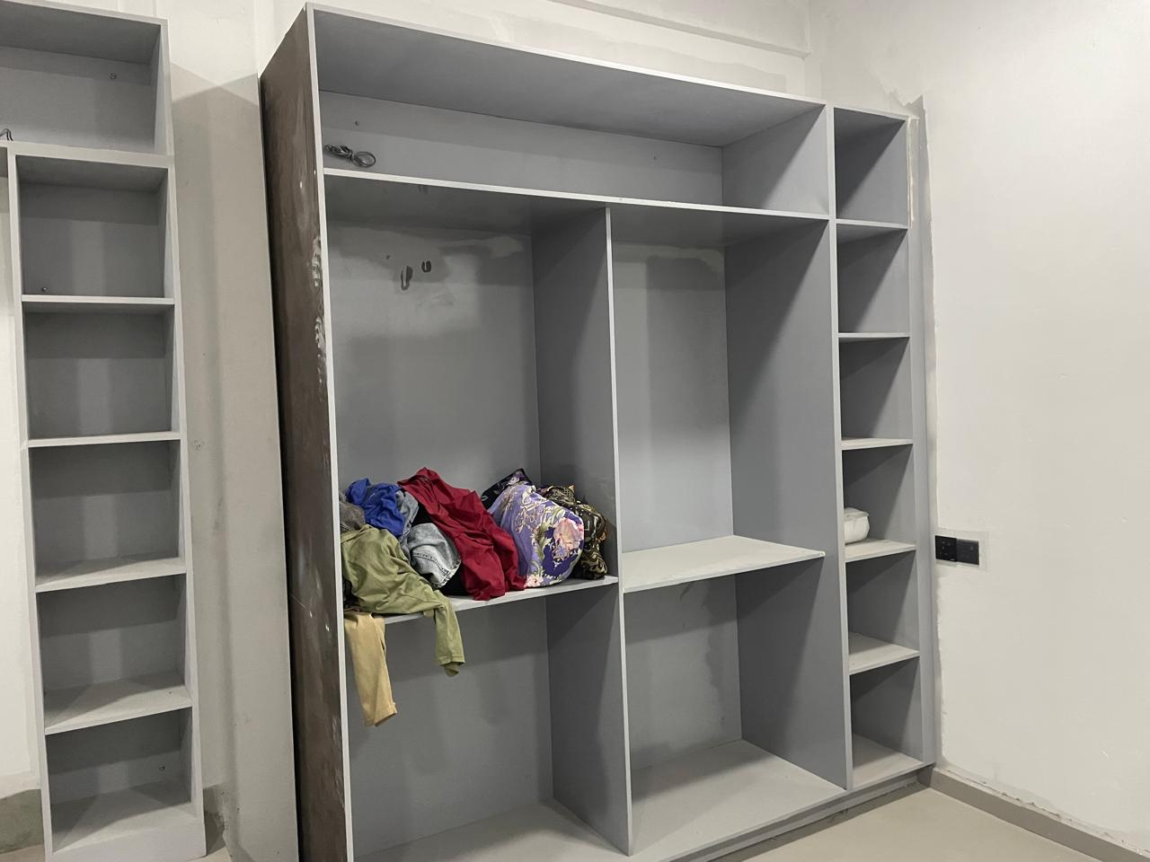 Wardrobe Unit