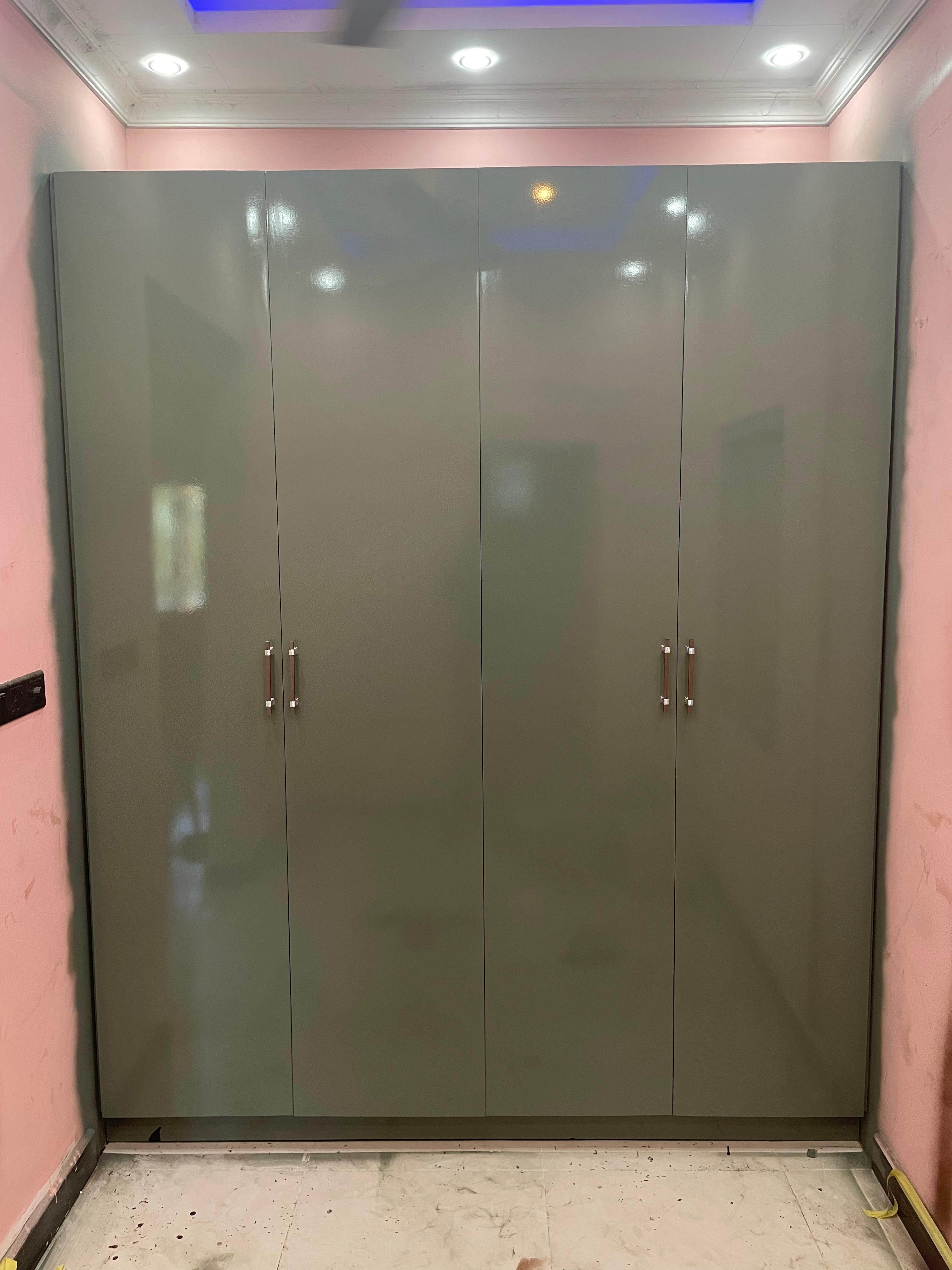 Wardrobe Unit